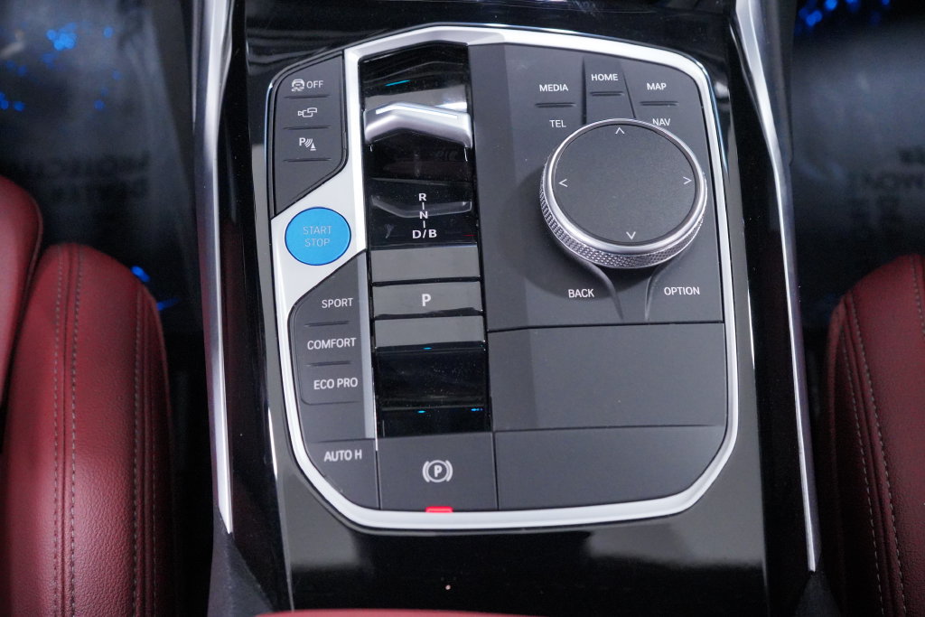 Used 2024 BMW i4 eDrive35 w/ Premium Package RWD image 17
