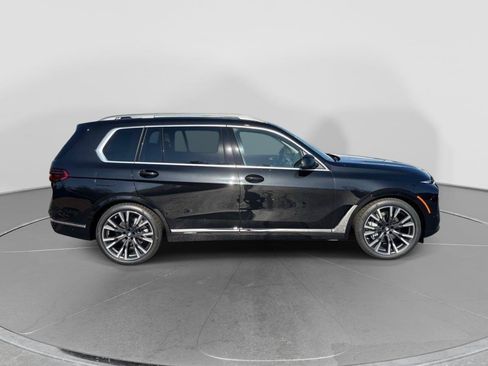 New 2026 BMW X7 xDrive40i w/ Premium Package AWD/4WD image 8