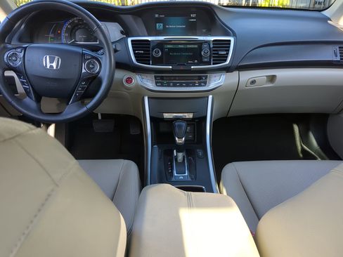 Used 2014 Honda Accord EX-L image 16