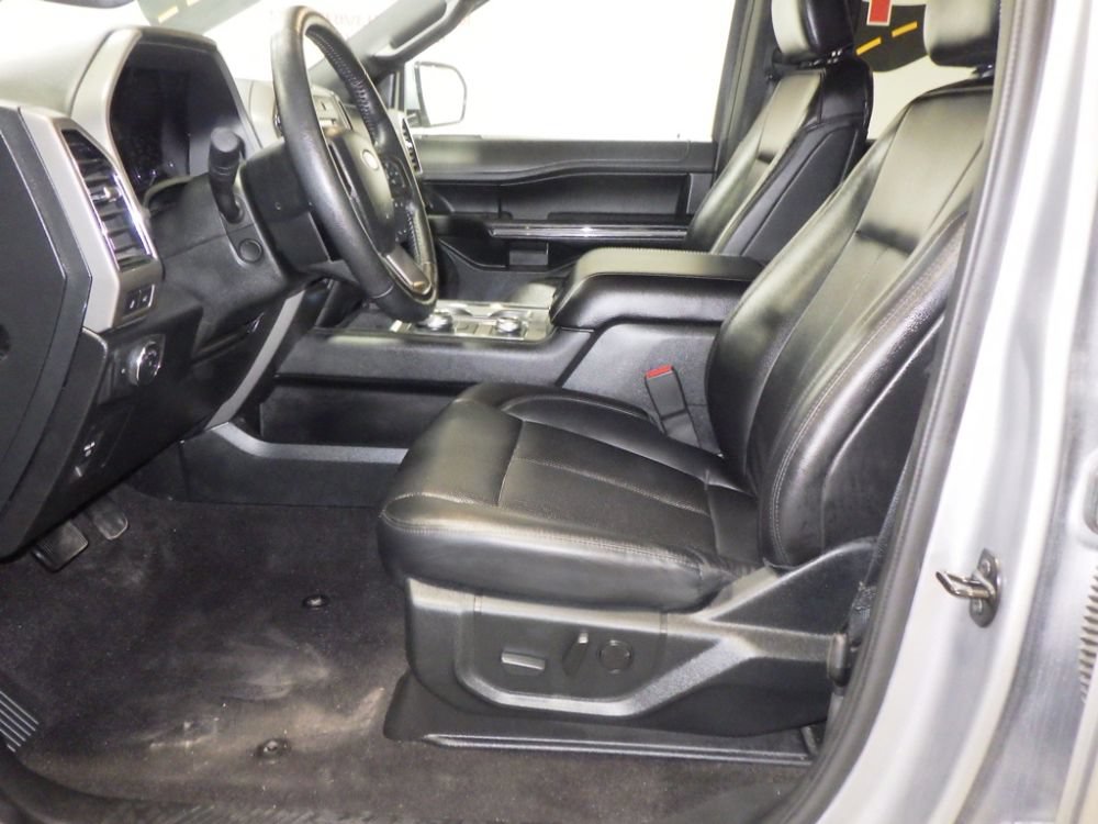 Used 2020 Ford Expedition Max XLT w/ Equipment Group 202A AWD/4WD image 7