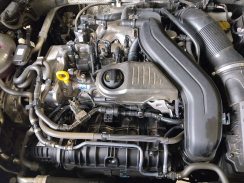 Used 2024 Volkswagen Taos S FWD image 30