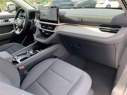 New 2025 Ford Explorer Active image 13