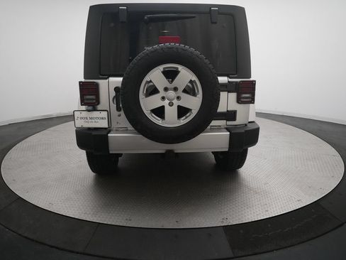 Used 2008 Jeep Wrangler Unlimited Sahara AWD/4WD image 23