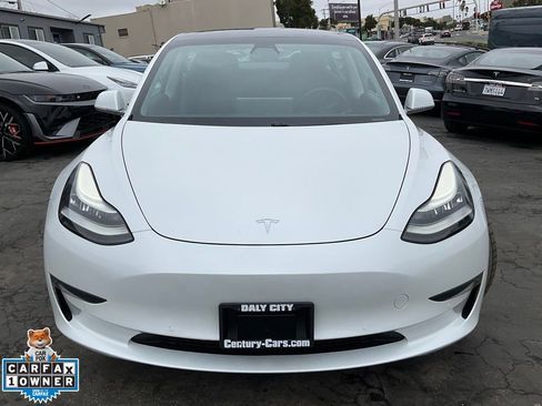 Used 2020 Tesla Model 3 Performance image 2
