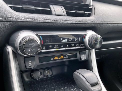 Used 2024 Toyota RAV4 XLE image 19