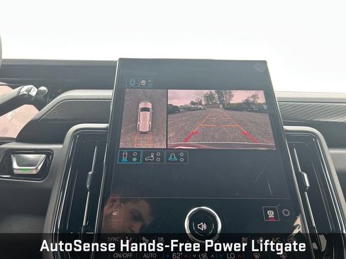 New 2026 GMC Yukon XL AT4 AWD/4WD image 16