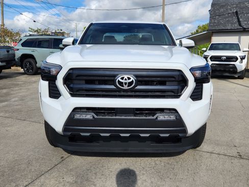 New 2026 Toyota Tacoma SR5 image 2