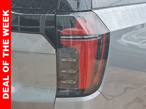 New 2026 Chevrolet Suburban LS image 41