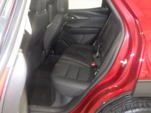 Used 2023 Chevrolet TrailBlazer RS w/ Sun and Liftgate Package AWD/4WD image 7