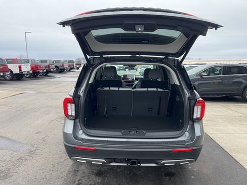 New 2026 Ford Explorer Active image 14