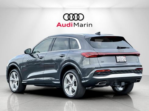 Certified 2025 Audi Q5 Premium Plus w/ Premium Plus image 3