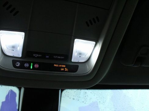 Used 2023 GMC Acadia SLE w/ Driver Convenience Package image 20