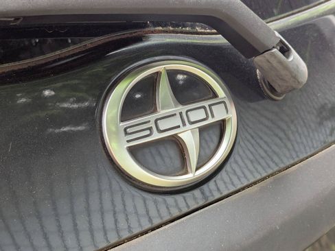 Used 2006 Scion xA FWD image 4