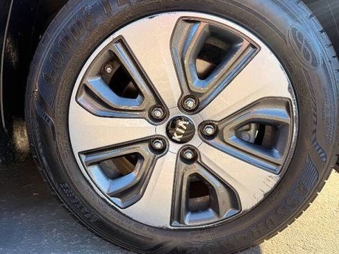Used 2019 Kia Niro EX FWD image 5