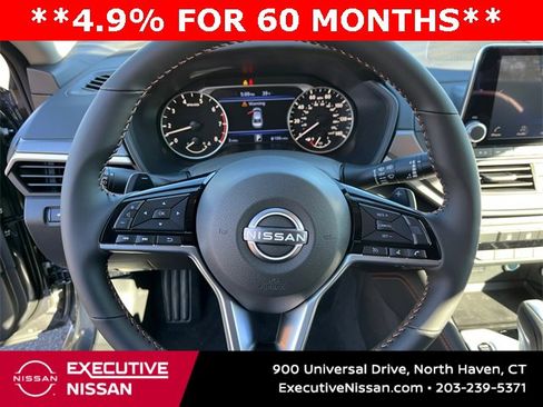 New 2025 Nissan Altima 2.5 SR image 11