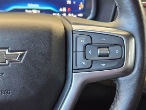 Used 2022 Chevrolet Tahoe Z71 w/ Luxury Package AWD/4WD image 26