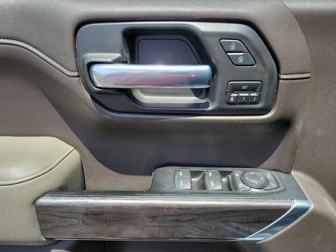 Used 2020 Chevrolet Silverado 1500 LTZ w/ LTZ Premium Package AWD/4WD image 6