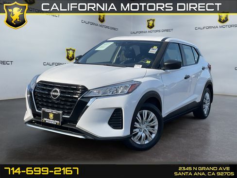 Used 2022 Nissan Kicks S FWD image 1