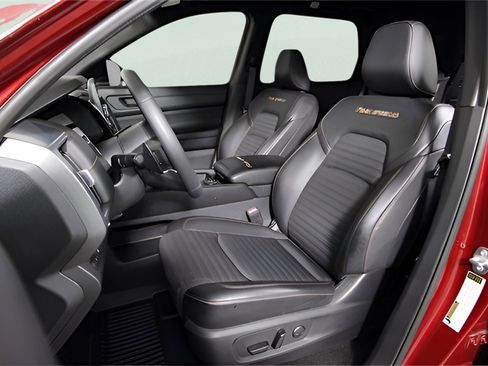 Used 2024 Nissan Pathfinder Rock Creek image 10