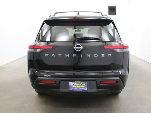 New 2026 Nissan Pathfinder SV image 4
