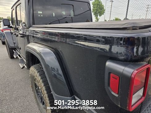Used 2023 Jeep Gladiator Mojave w/ Trailer Tow Package AWD/4WD image 9