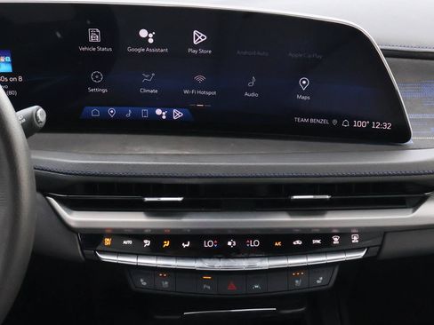Certified 2024 Cadillac XT4 Sport FWD image 16