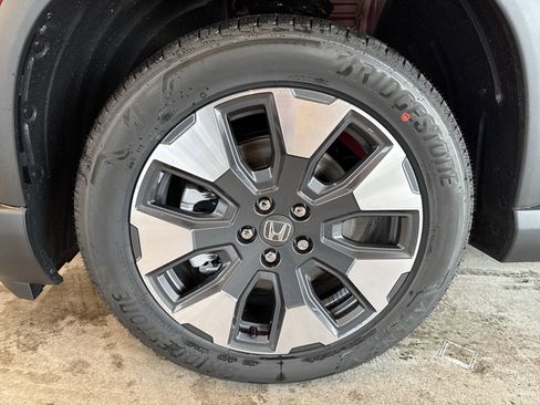 New 2026 Honda Pilot Touring image 19