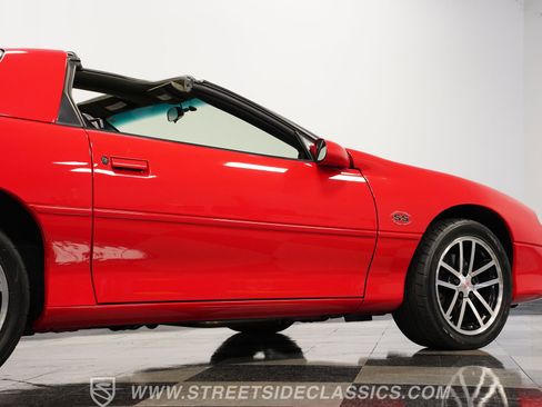Used 2002 Chevrolet Camaro Z28 w/ SS Performance/Appearance Pkg image 29