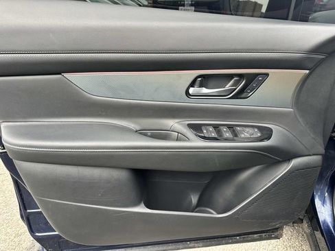 Used 2025 Nissan Murano SL w/ Cargo Package image 17