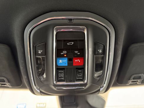 Used 2023 Jeep Grand Cherokee L Laredo AWD/4WD image 14
