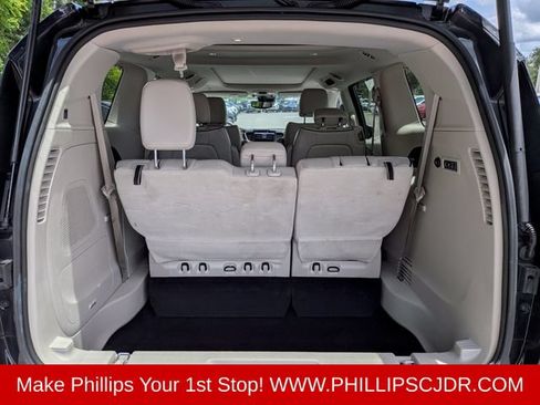 Used 2021 Chrysler Pacifica Limited w/ Premium & Safety Sphere Group AWD/4WD image 12