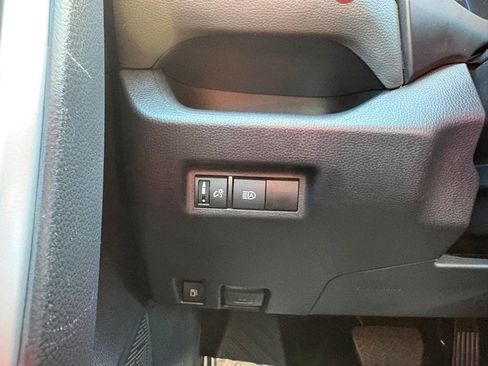 Certified 2025 Toyota RAV4 LE image 24