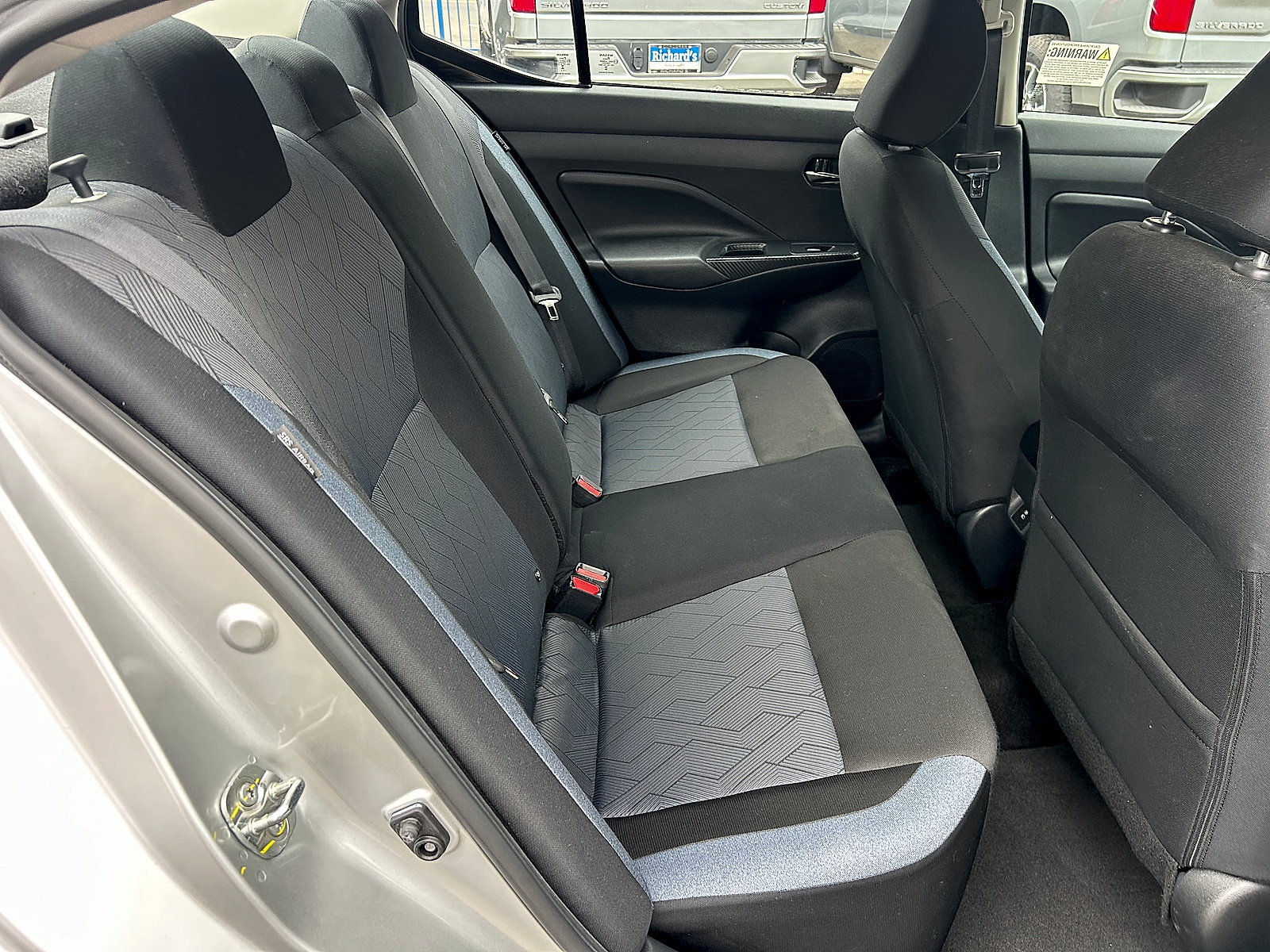 Used 2025 Nissan Versa SV FWD image 23