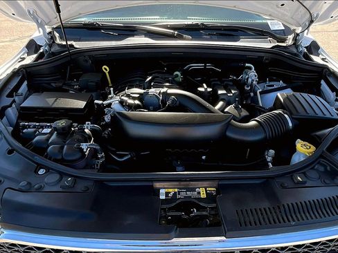 Used 2024 Dodge Durango SXT image 30