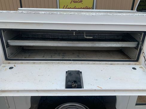 Used 2016 Ford F250 XL w/ Power Equipment Group AWD/4WD image 35