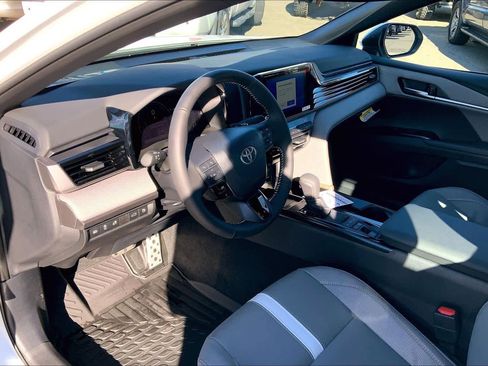 New 2026 Toyota Camry SE image 8