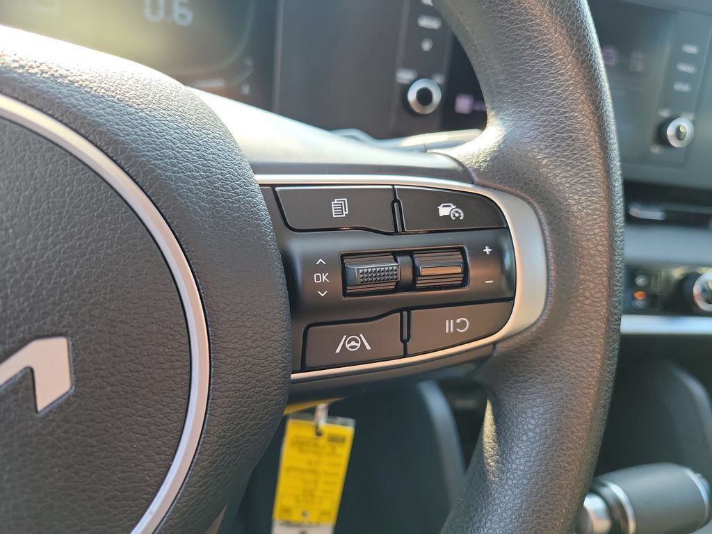 Used 2024 Kia Sportage LX AWD/4WD image 28