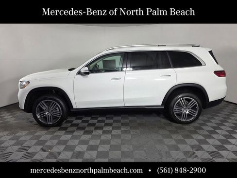 New 2026 Mercedes-Benz GLS 450 4MATIC image 3