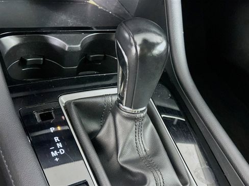 Used 2024 MAZDA MAZDA3 s image 23