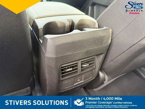 Used 2023 Chevrolet Colorado LT w/ LT Convenience Package image 7