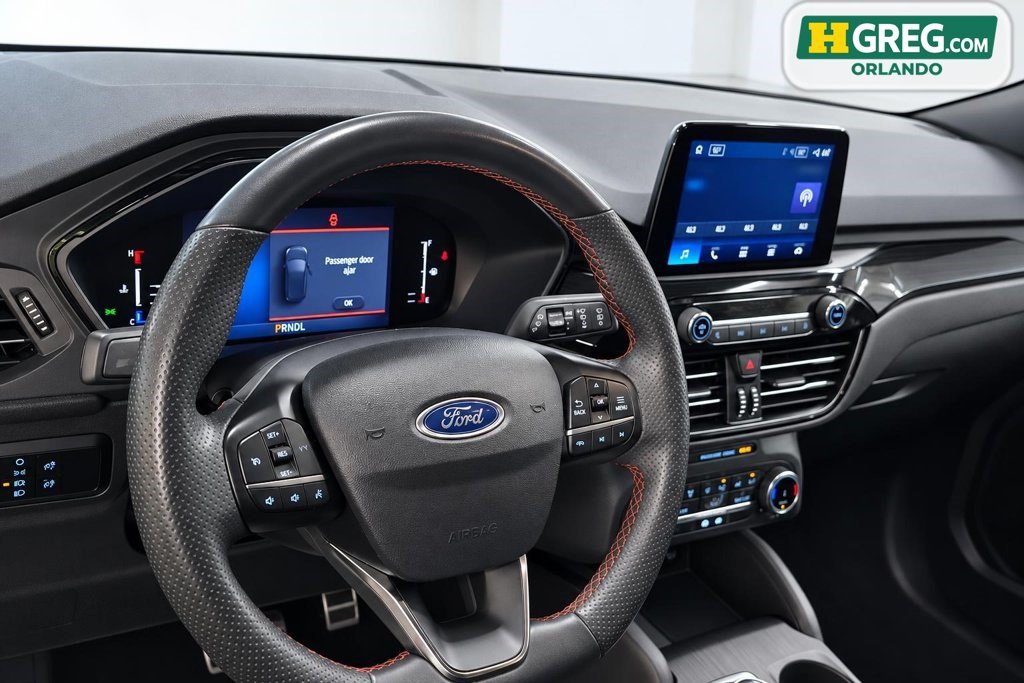 Used 2023 Ford Escape ST-Line FWD image 10