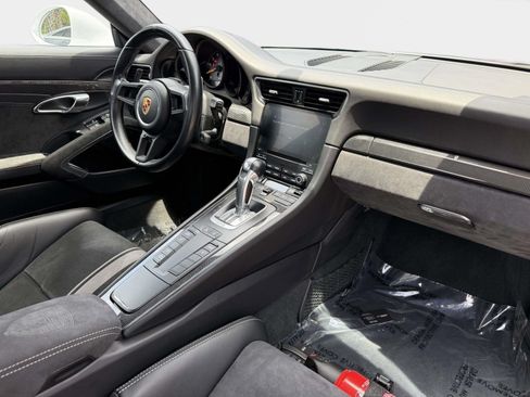 Used 2018 Porsche 911 GT3 RWD image 28