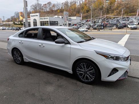 Used 2023 Kia Forte GT-Line w/ GT-Line Premium Package image 5