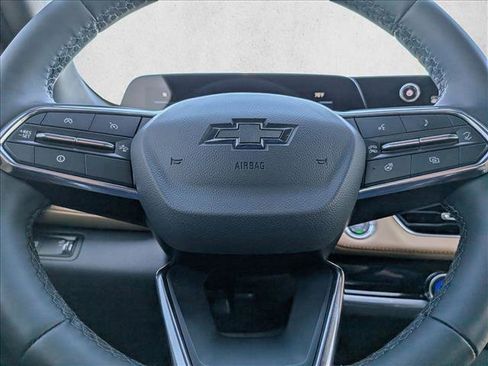 New 2026 Chevrolet Equinox ACTIV w/ Safety and Technology Package image 14