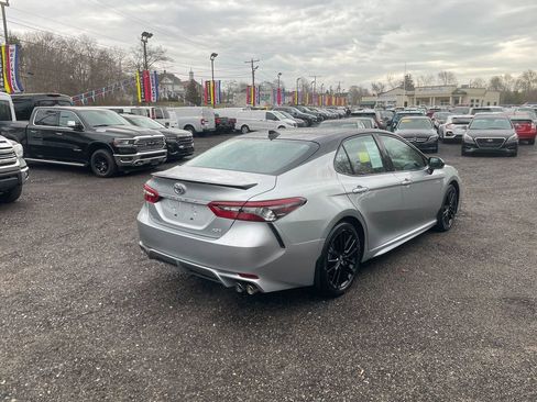 Used 2024 Toyota Camry XSE FWD image 5