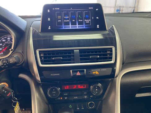 Used 2020 Mitsubishi Eclipse Cross LE FWD image 22
