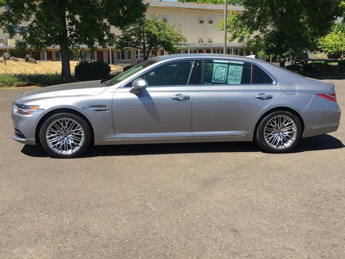 Used 2021 Genesis G90 3.3T Premium AWD/4WD image 3