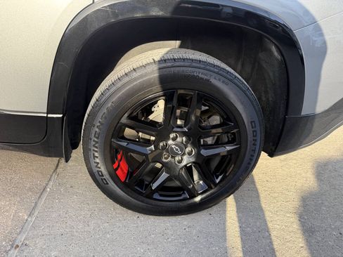 Used 2023 Chevrolet Traverse Premier w/ Redline Edition FWD image 36