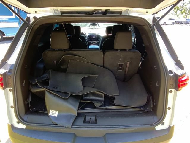 Used 2023 Chevrolet Traverse LT FWD image 29