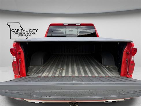 Used 2025 Chevrolet Silverado 1500 LT image 33